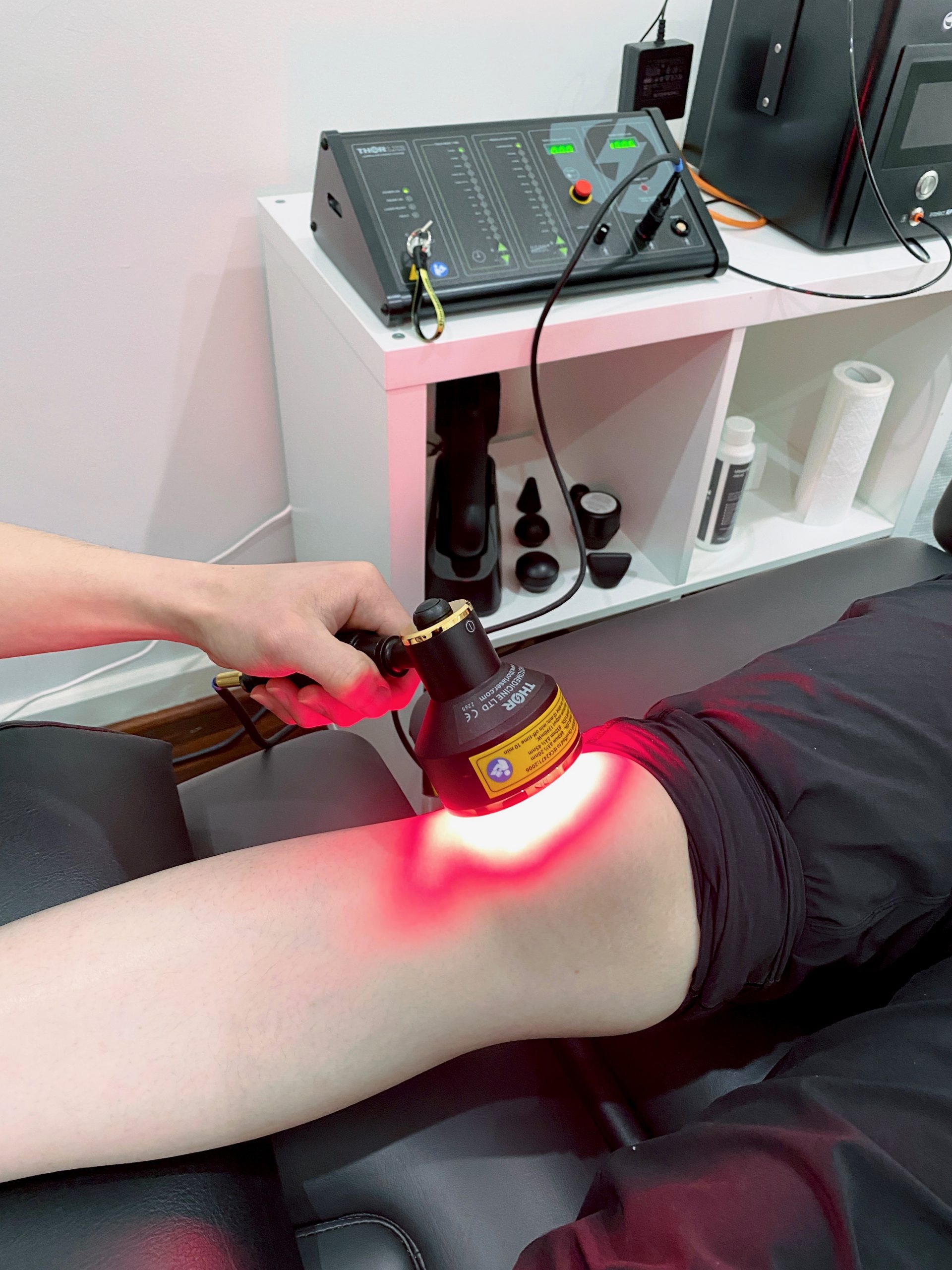 THOR laser therapy knee